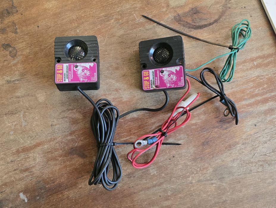 Odstraszacz na kuny podwojny