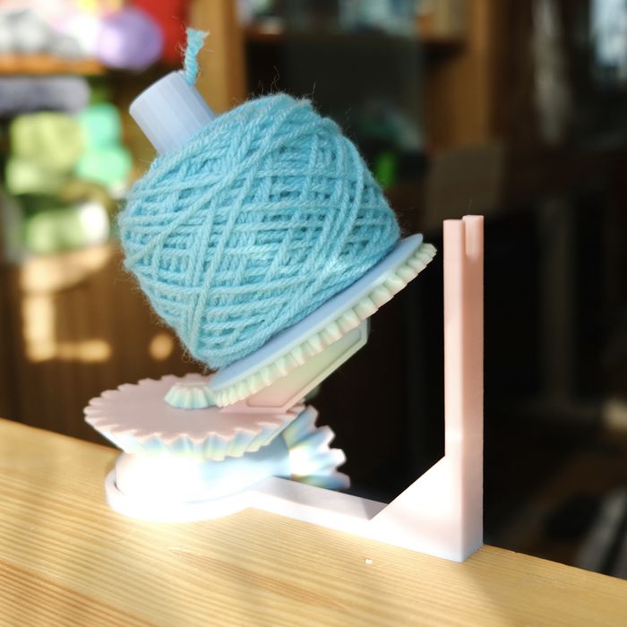 Моталка для пряжі ручна