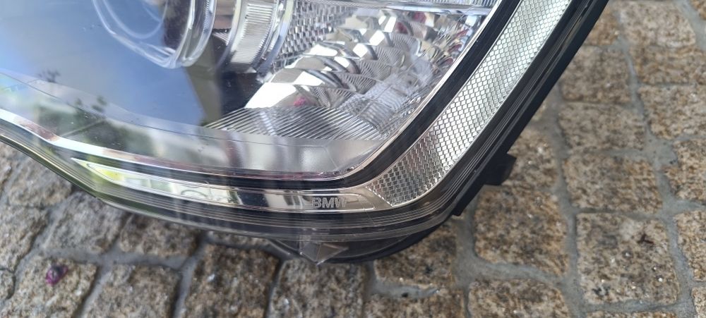 Farol  BMW X3 F25 X4 F26 LIFT LCI