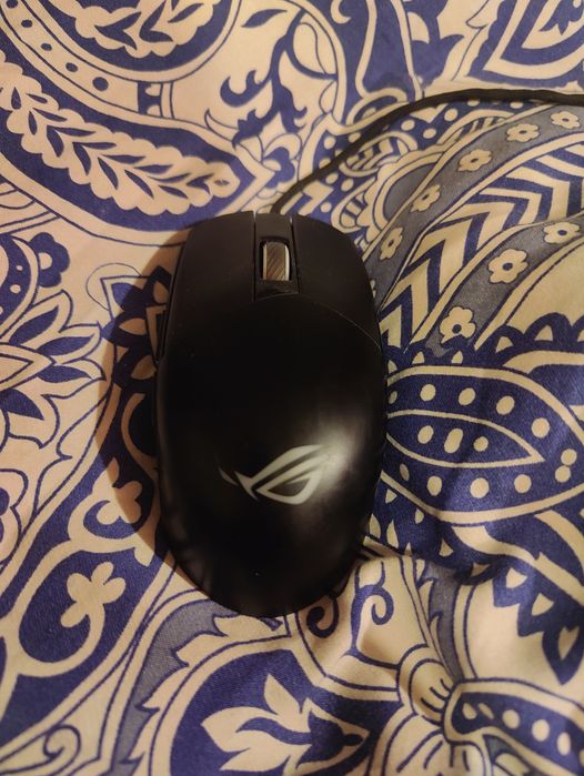 myszka Asus Rog strix impact III