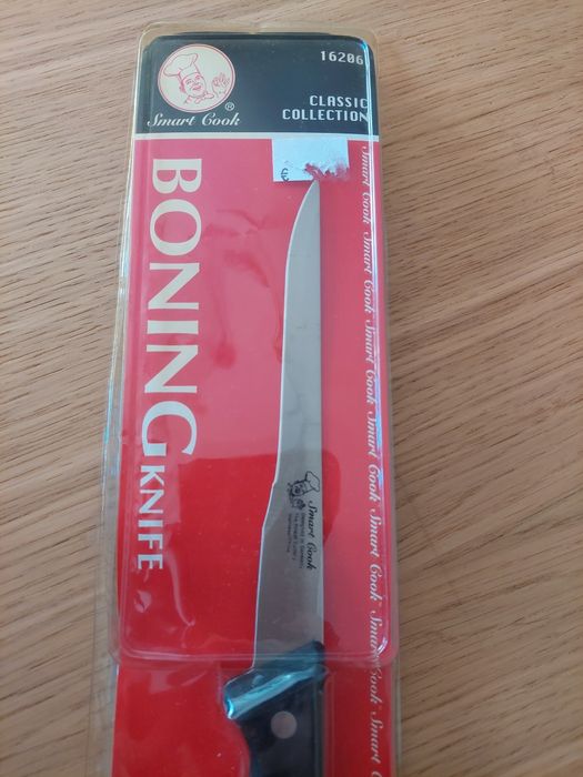 Faca para desossar nova