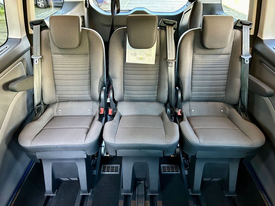 Nowe fotele Ford Tourneo Custom - Ostatnie sztuki (środek/stolik)
