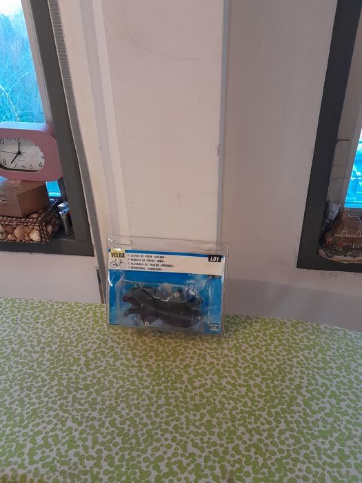 Vendo Conjunto de Alavancas de Travão para Bicicletas de Criança novas