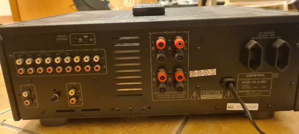 Amplificador onkyo integra R1