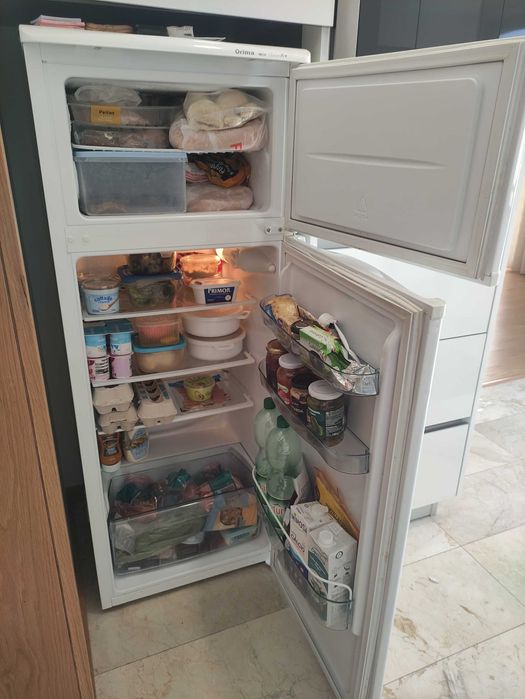 Frigorifico com congelador económico