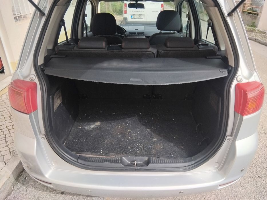 Mazda 2
2007 
Motor 1.4 diesel 
5 lugares