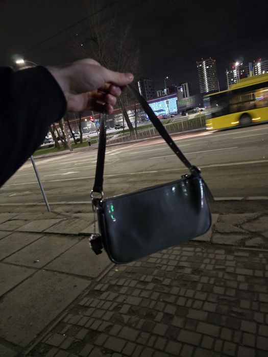 Знайдена сумка (загублена сумка)