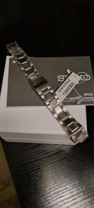 Zegarek Seiko - zmienny pasek