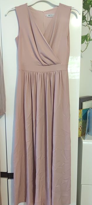 Piękna elegancka sukienka , świadkowa wesele