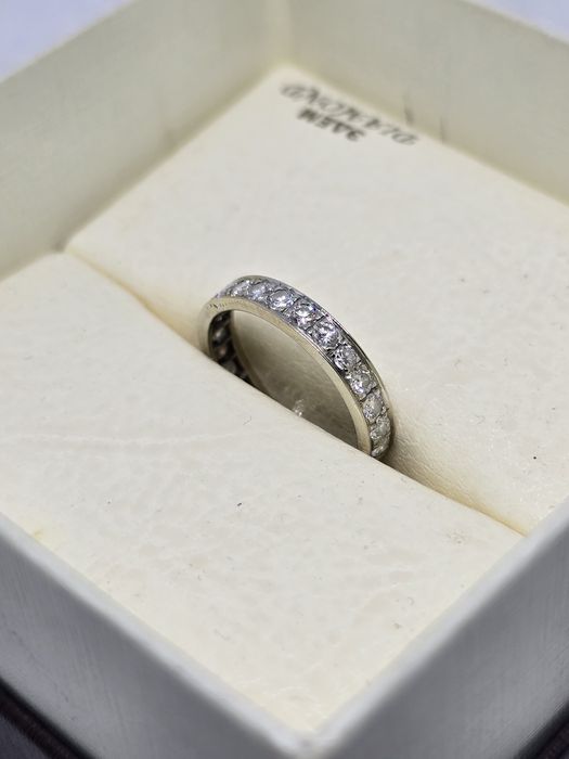 Золотое кольцо с бриллиантами 1,01 ct