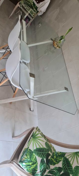 Mesa de Jantar em vidro
