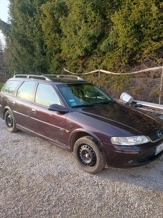Samochód osobowy OPEL VECTRA B