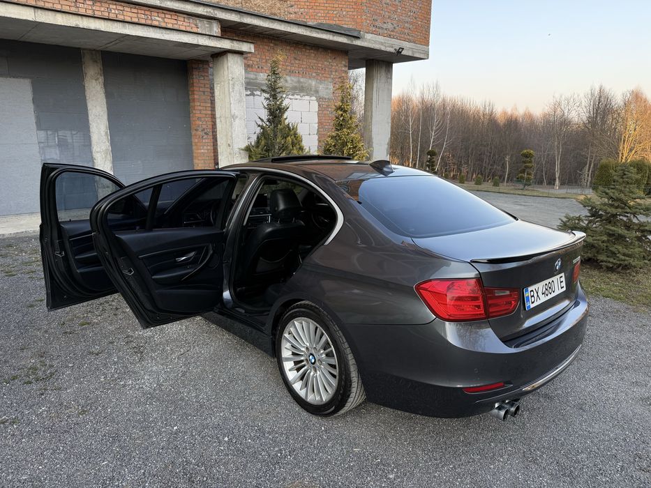 BMW f30  328i 2013 рік