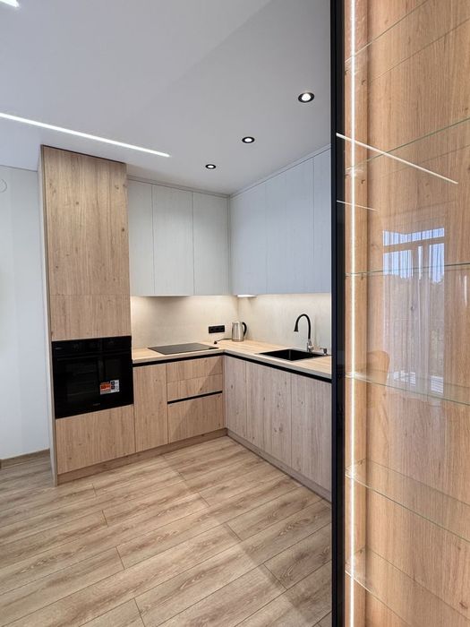 Продаж однокімнатної квартири з диваном| Центр | Однушка | 1,5 к |