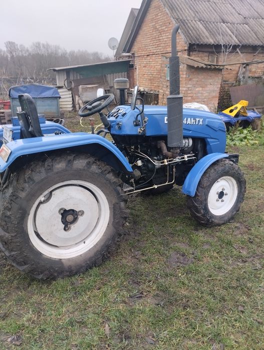 DW244AHTX трактор