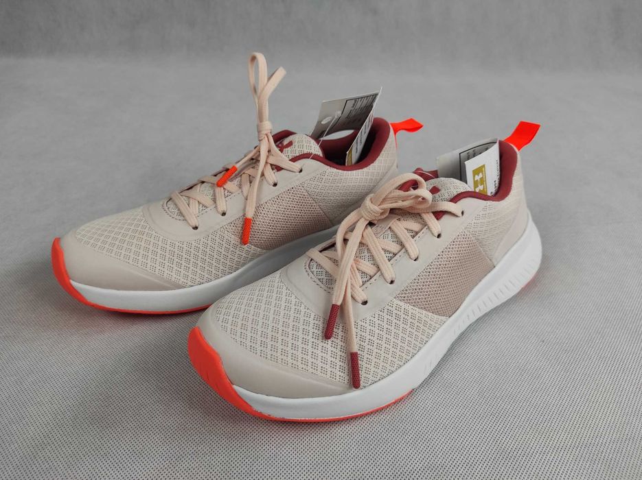 Buty sportowe damskie Under Armour UA W Aura Trainer r. 38