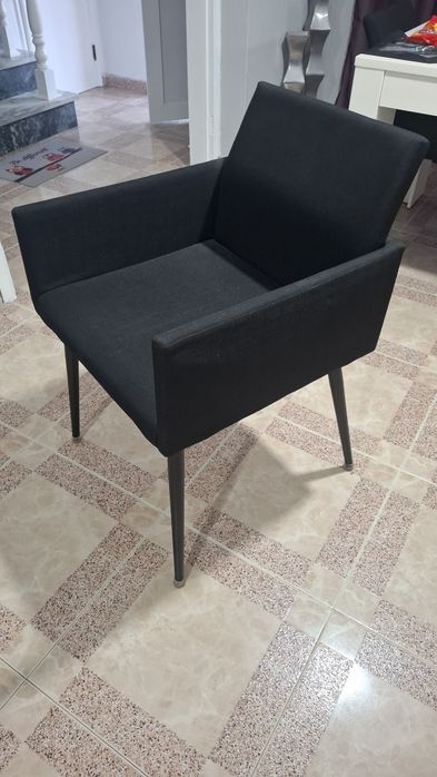 Cadeira / poltrona preta