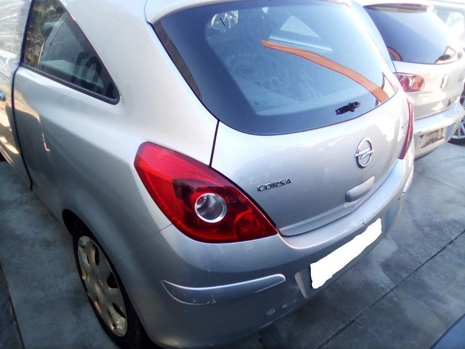 Traseira Opel corsa D 2010