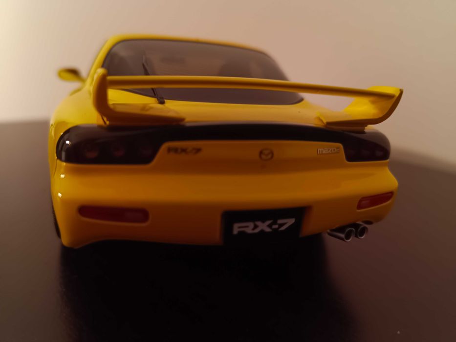 Mazda RX-7 Type R Bathurst R - 1:18 Polar Master