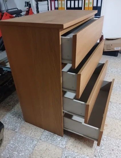 Comoda 4 gavetas