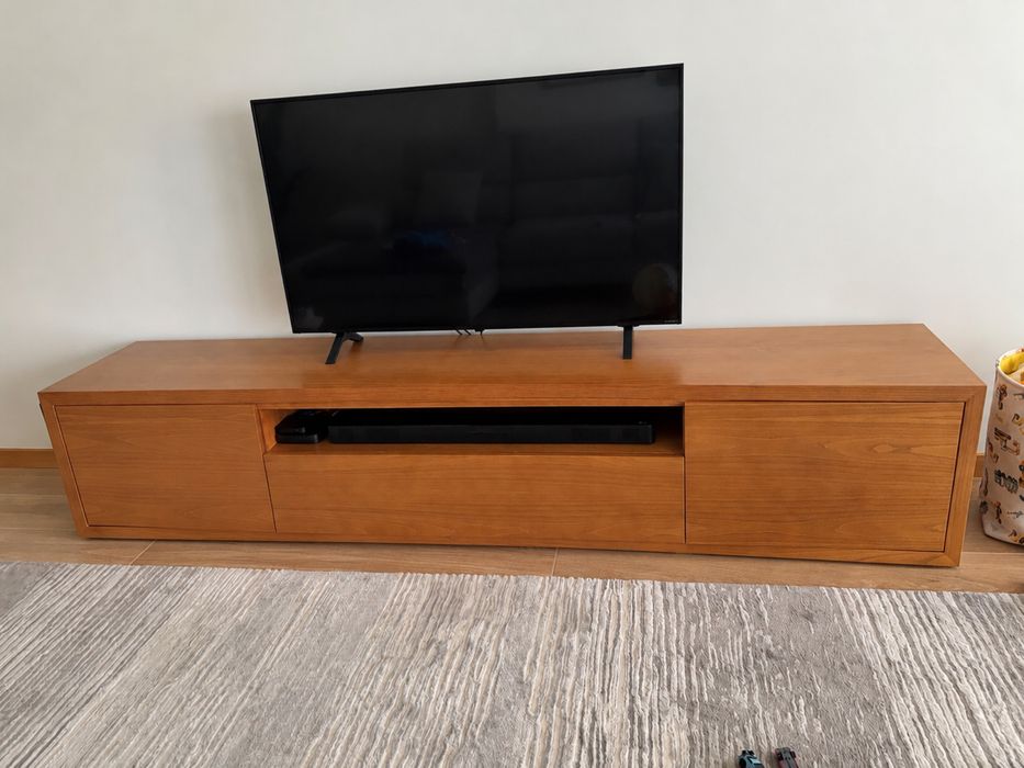 Aparador televisão
