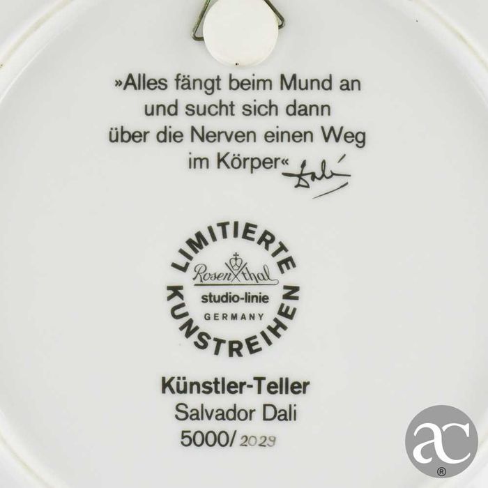 Prato Salvador Dalí em porcelana Rosenthal, pintado a ouro, assinado