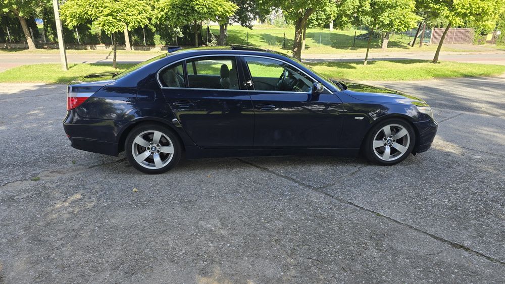 BMW 5 E60 520i 2.2 170KM M54B22