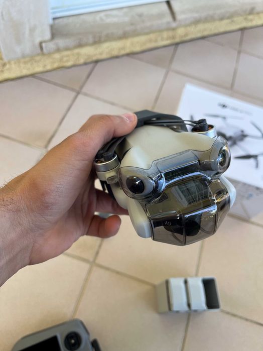 Drone DJI Mini 4 Pro Fly More Kit (Comando RC2)483768722177413124