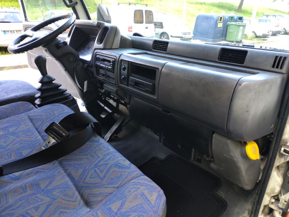 Nissan Cabstar E 110 6 lugares