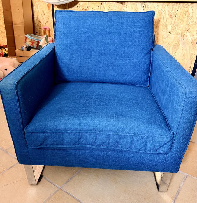 Cadeirão azul Ikea