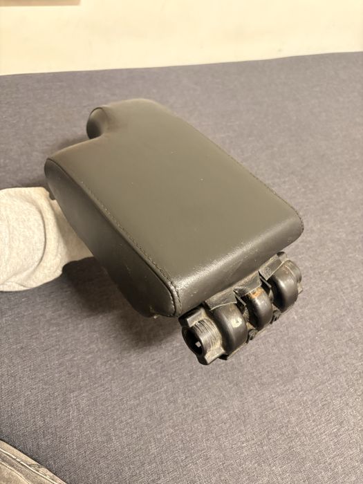 Podlokietnik bmw e36 coupe