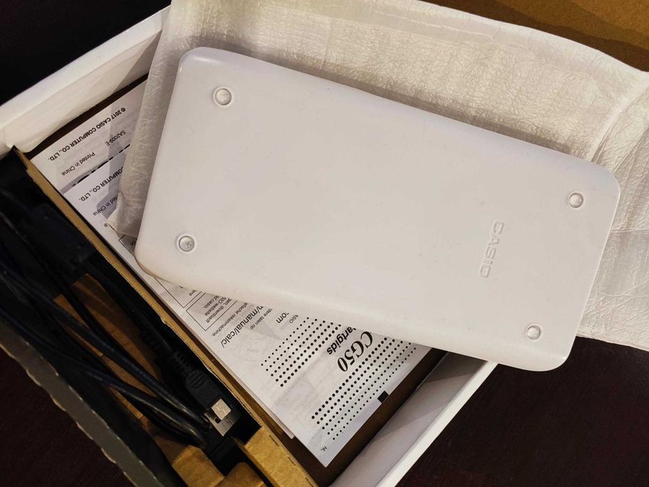 Calculadora Gráfica Casio FX-CG50 em ótimo estado