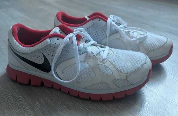 Ténis Corrida Nike nº 43