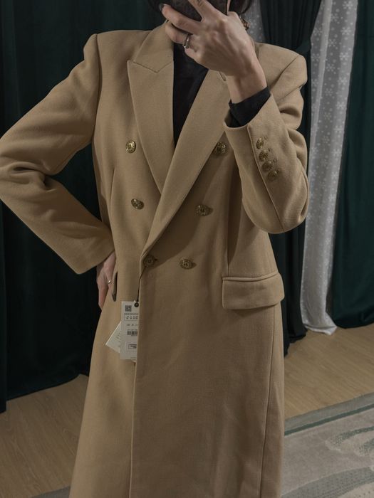 Пальто новое Zara