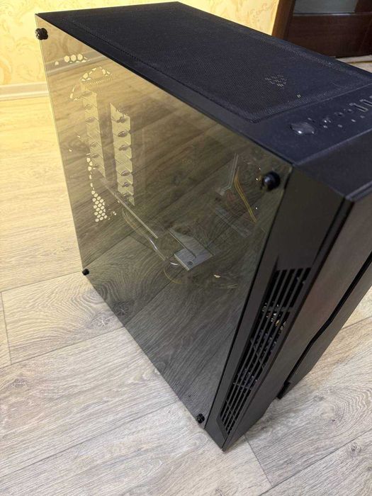 Корпус компьютерный MSI MAG Vampiric 010