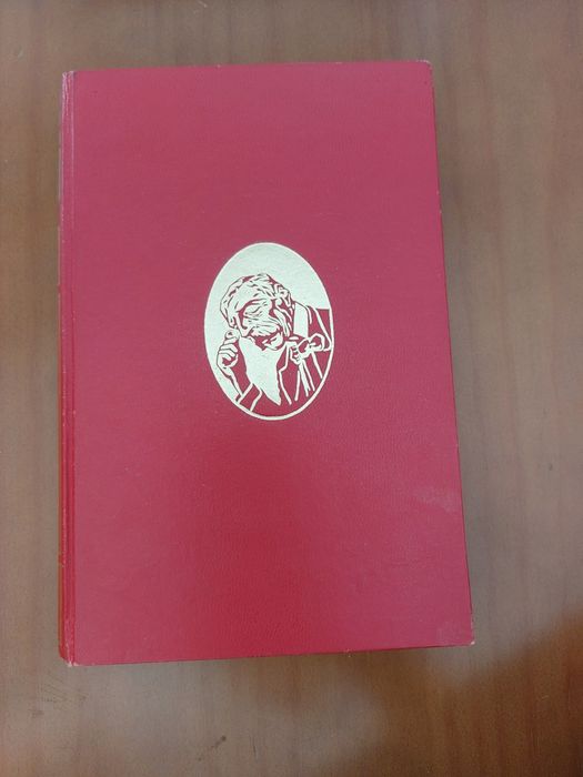 2 livros "Obras de Eça de Queiroz"