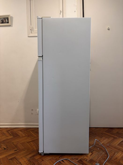 Frigorífico com Congelador Branco