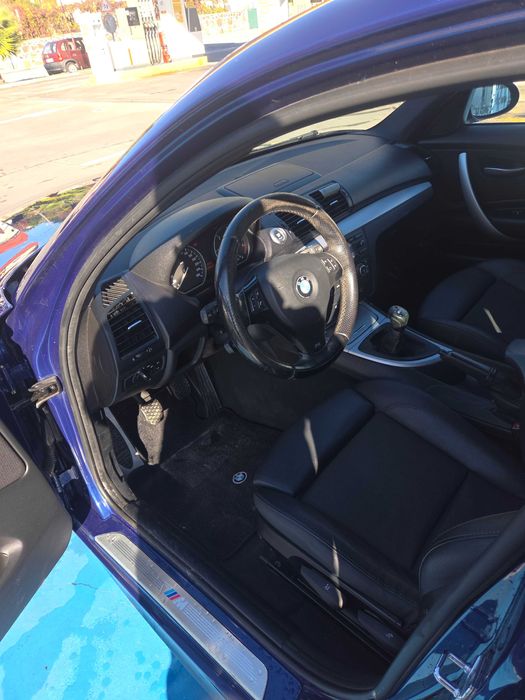 Vendo bmw 120 pack M com muitos extras.