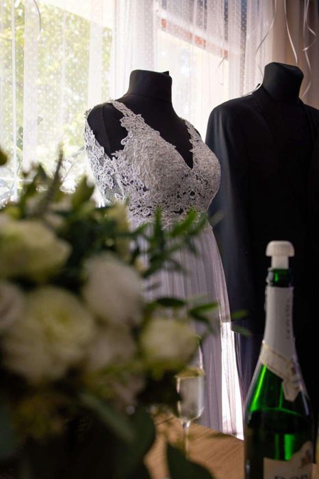 Suknia ślubna biała