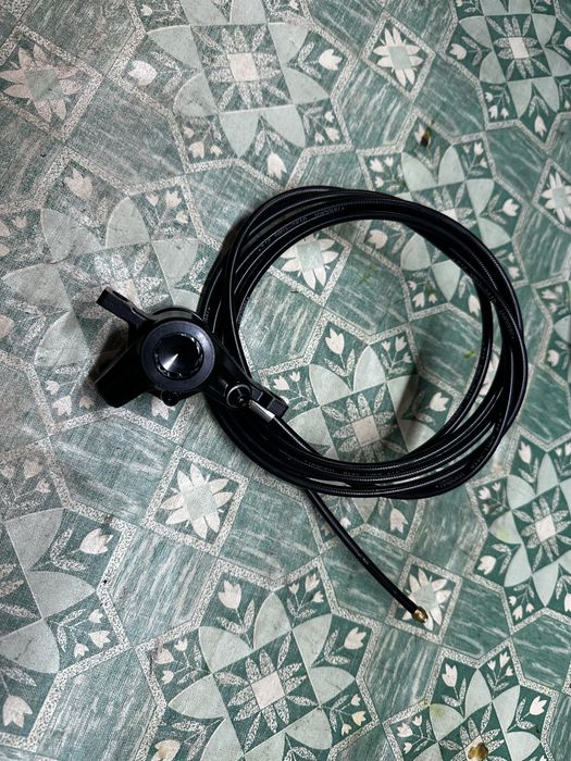 Гальма Avid Elixir 5 , magura