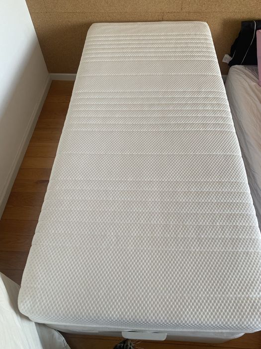 Cama solteiro 90x200 ikea + colchão + cabeceira oferta