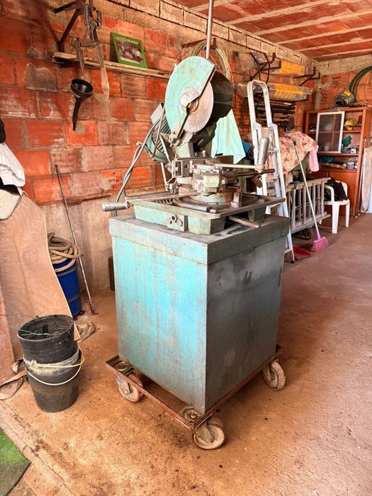 Maquina de corte de disco