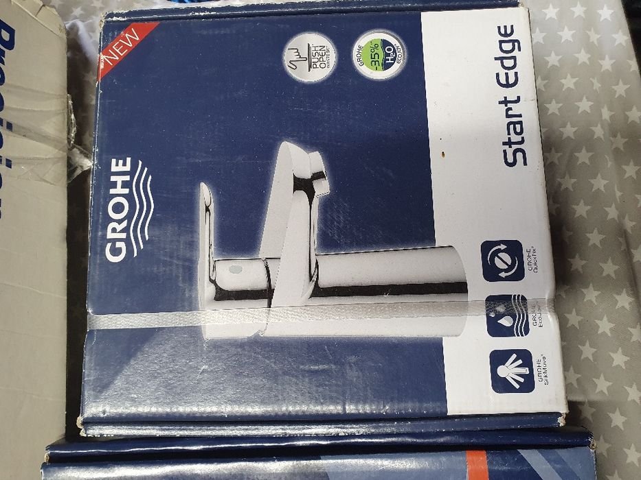 Grohe  набір змішувачів.