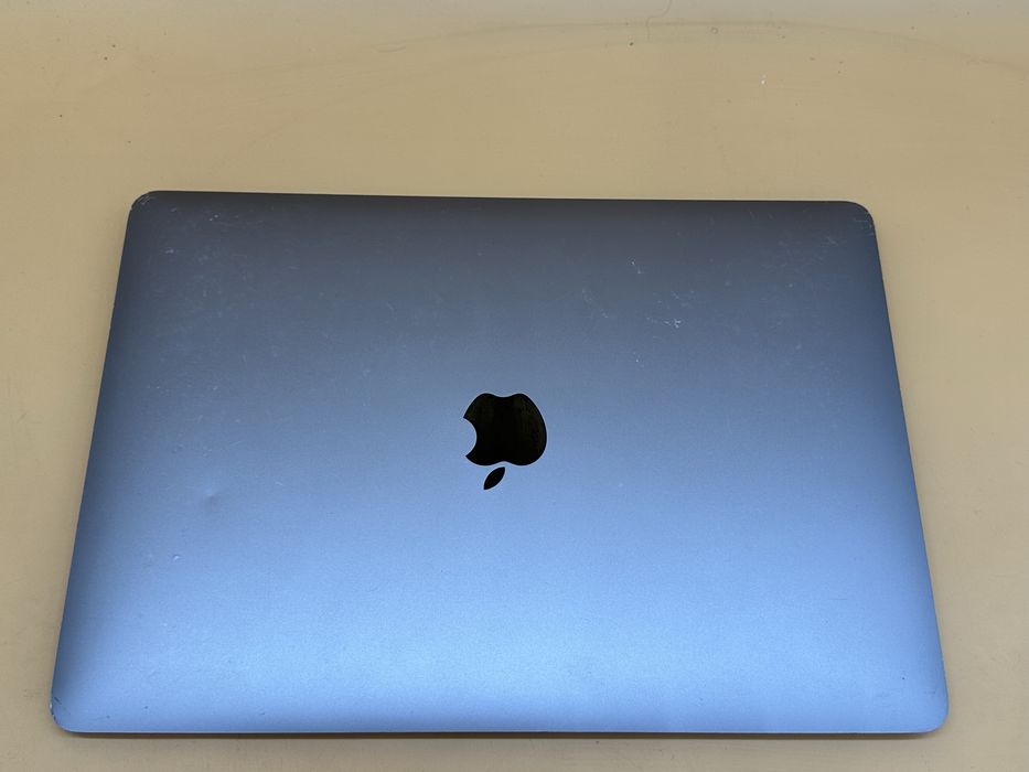 Macbook air 2018 8gb i5