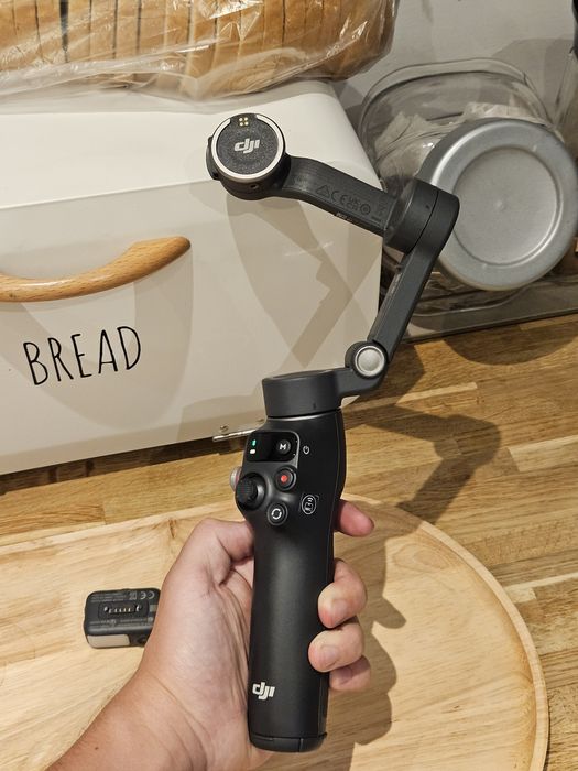 DJI osmo mobile 8 + etui | bardzo dobry stan | praktycznie nie używany | kraków