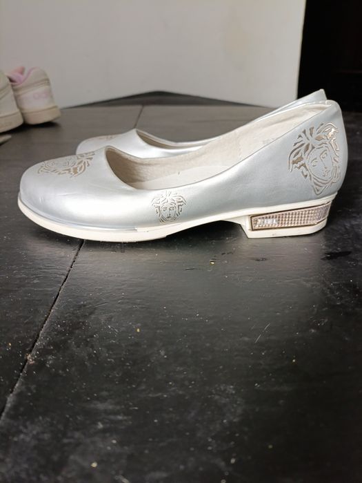 Туфлі срібляні дитячі