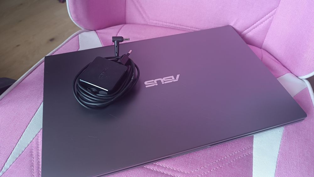 Laptop ASUS VivoBook F515JA