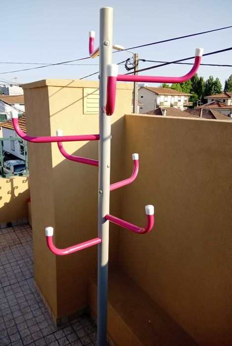 Cabide de pé/Bengaleiro Novo carteiras e casacos cinzento e rosa