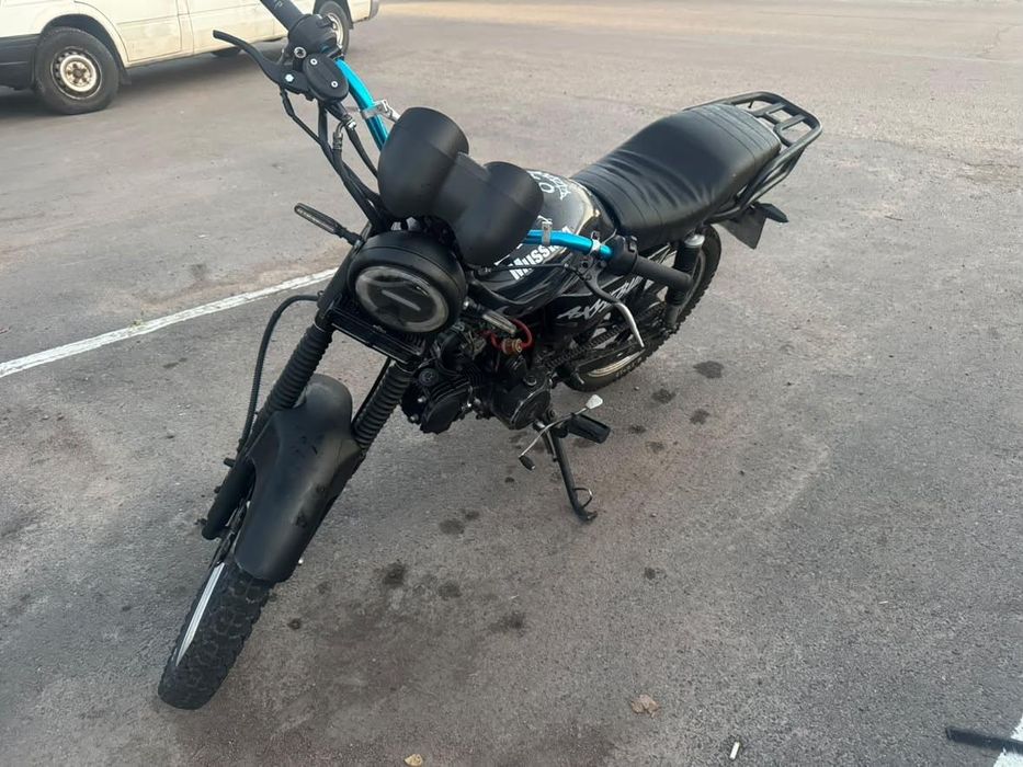 Musstang  МТ125-8
