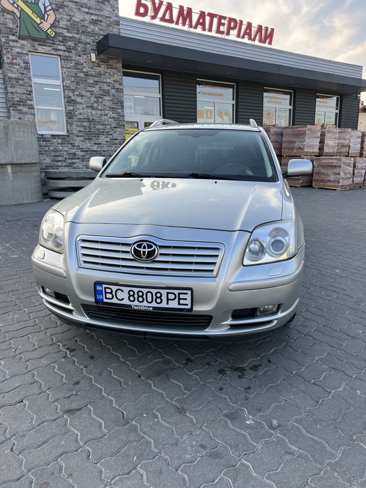 Toyota Avensis T25 2004